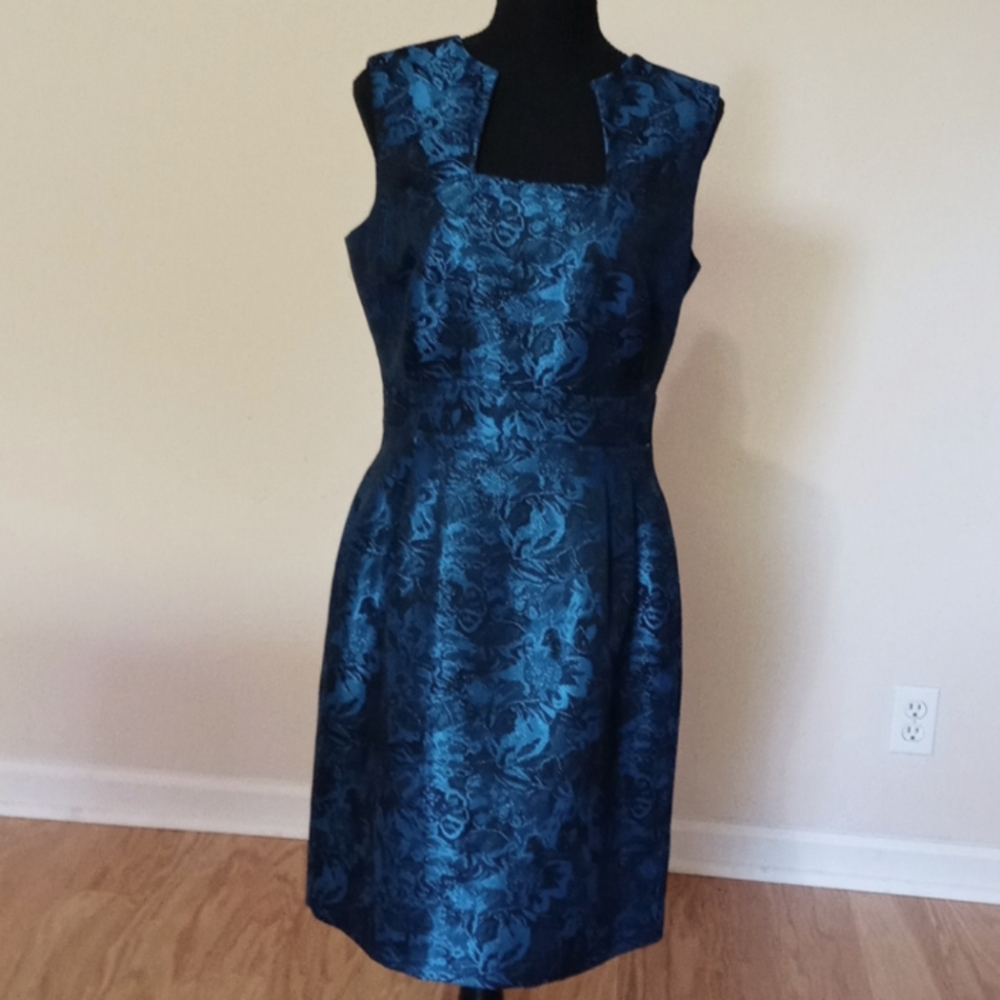 New No Tags. Tahari dress. Size 8